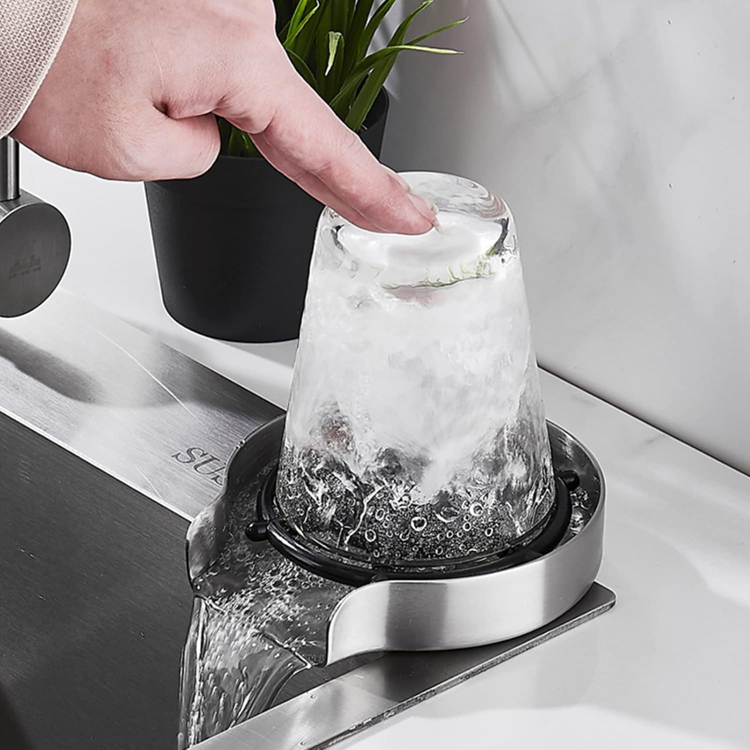 CupJet™ High-Pressure Glass Rinser